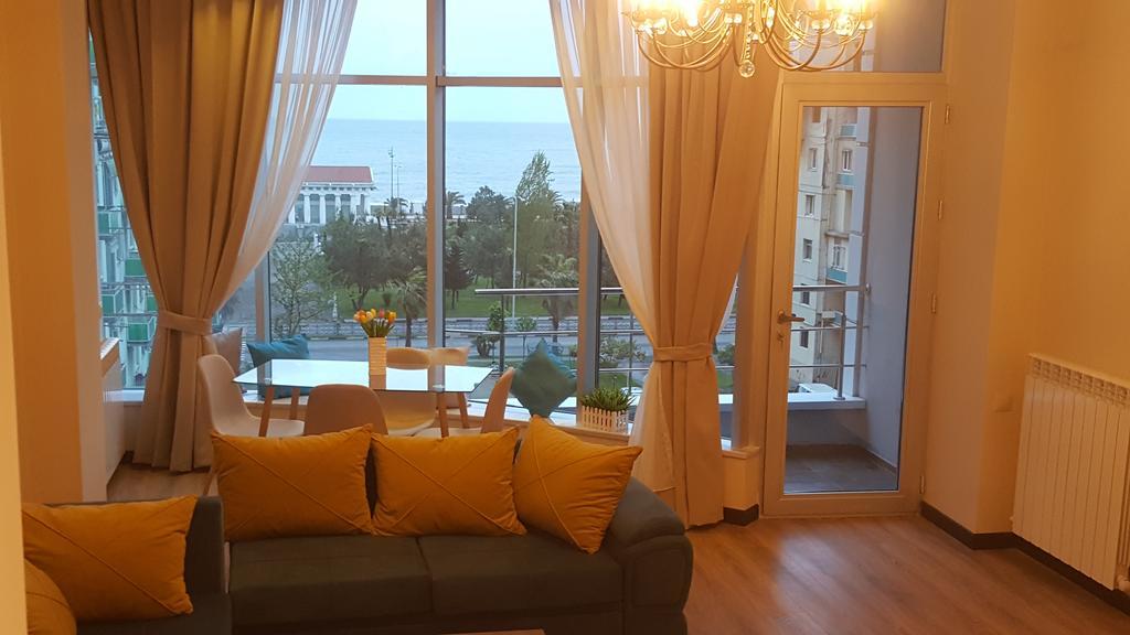 Maia'S Sweet Homes Batumi Exteriör bild